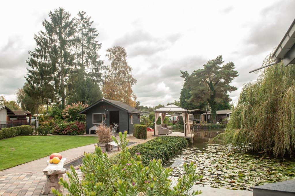 Prachtige Chalet Wabi Sabi Aan Het Water! Geel Exteriör bild