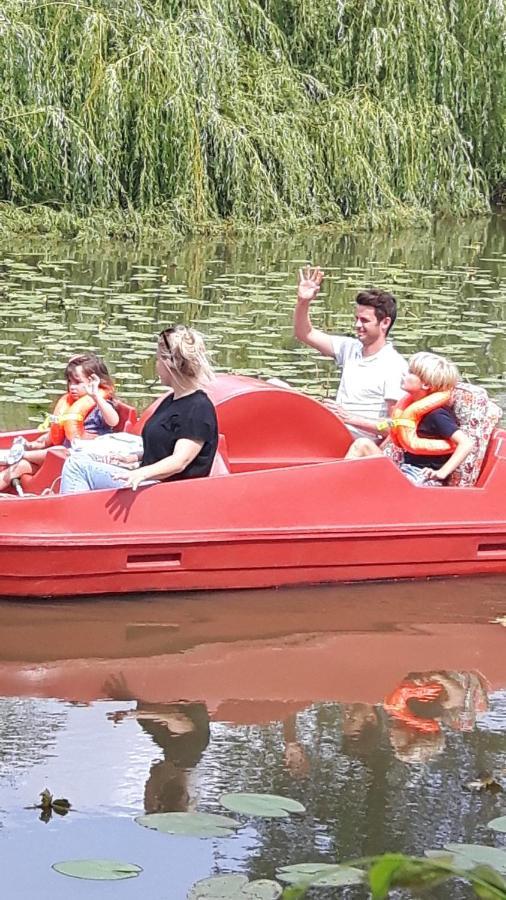 Prachtige Chalet Wabi Sabi Aan Het Water! Geel Exteriör bild