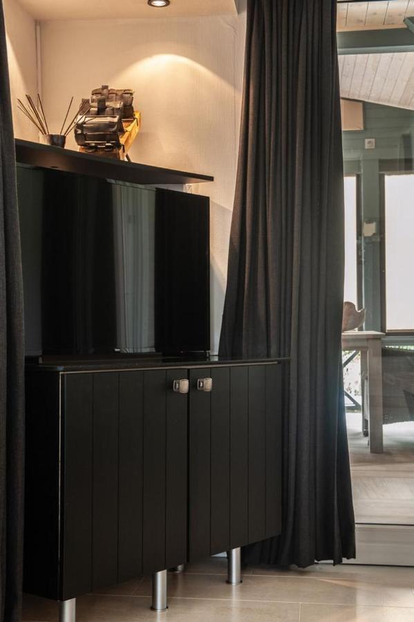 Prachtige Chalet Wabi Sabi Aan Het Water! Geel Exteriör bild