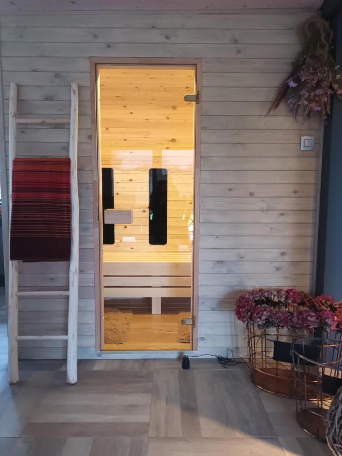 Prachtige Chalet Wabi Sabi Aan Het Water! Geel Exteriör bild